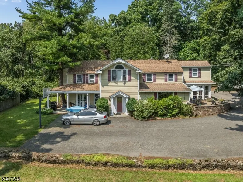 1-2 Dove Hollow Ln, Bethlehem Township, NJ 08827 - Image #3