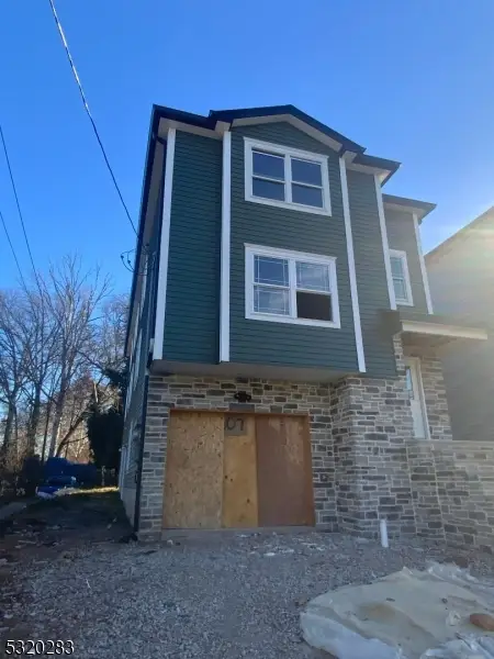 307 Chilton St, Elizabeth, NJ 07208 - Image #1