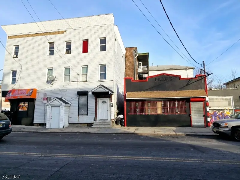 489 15th Ave, Newark, NJ 07103 - Image #1