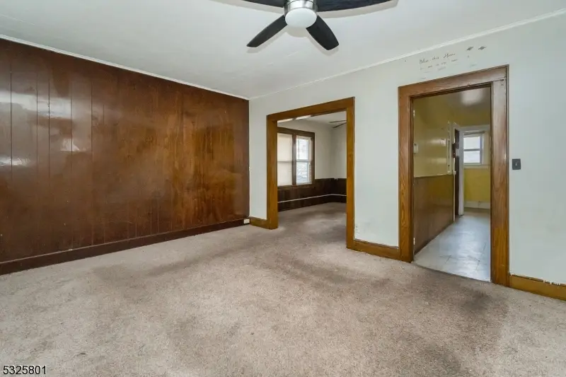 424 E 4th Ave, Roselle, NJ 07203 - Image #3