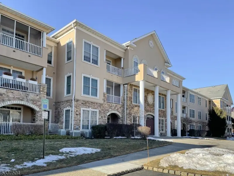 204 Cleveland Ln, Mount Hope, NJ 07866 - Image #1