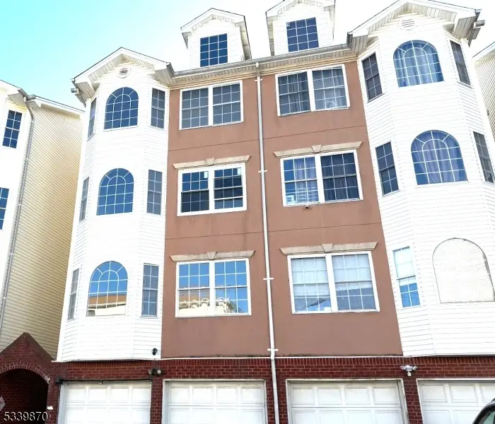 566 Pennsylvania Ave #E1&2, Elizabeth, NJ 07201 - Image #3