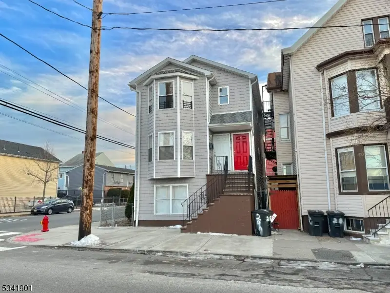 292 Van Houten St, Paterson, NJ 07501 - Image #2