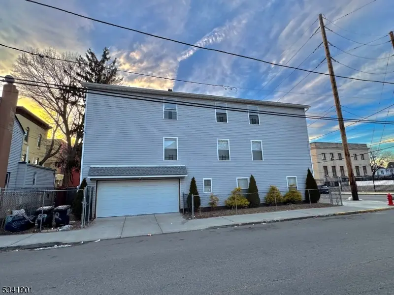 292 Van Houten St, Paterson, NJ 07501 - Image #3