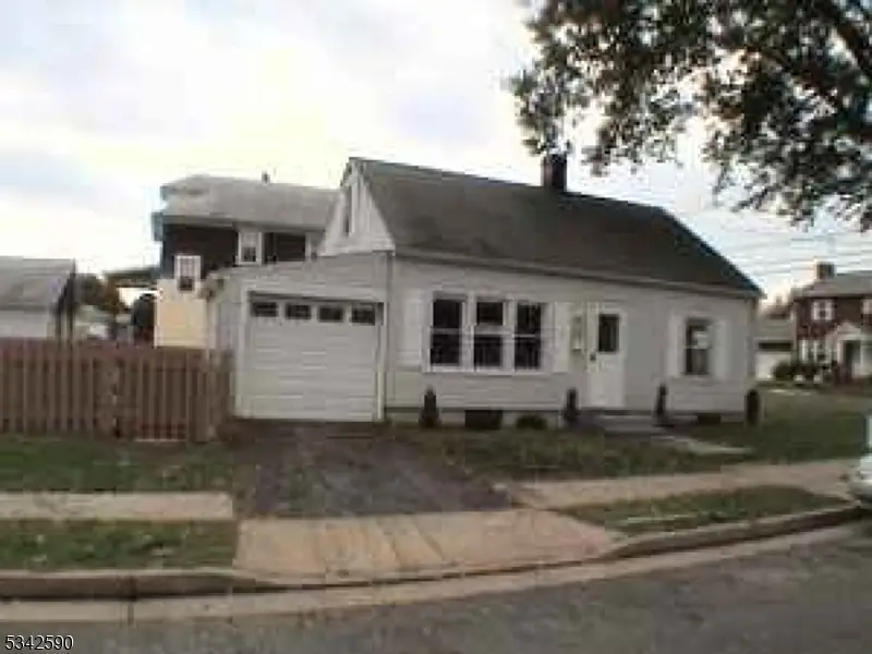 415 Knopf St, Manville, NJ 08835 - Image #1