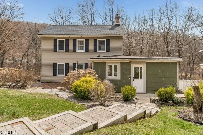 18 Sanatorium Rd, Glen Gardner, NJ 08826 - Image #1