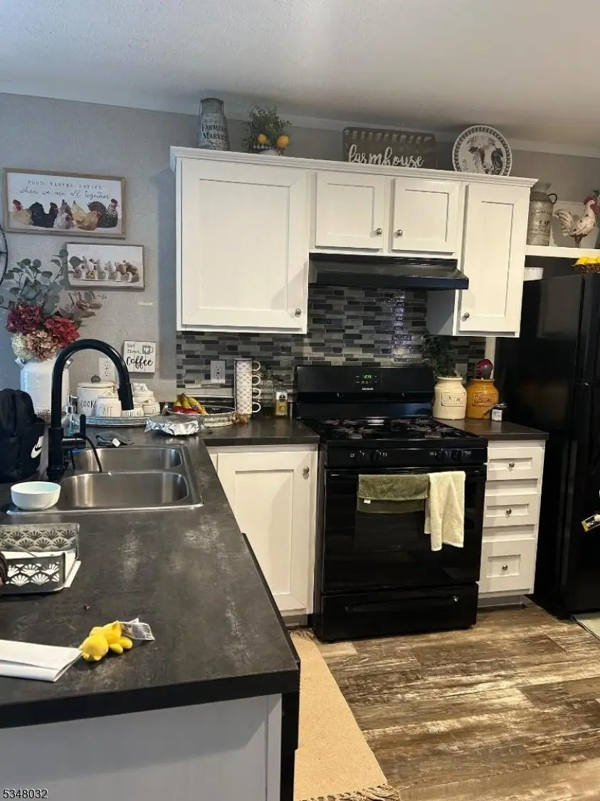 9 Hillside Vlg, Mansfield, NJ 07863 - #1