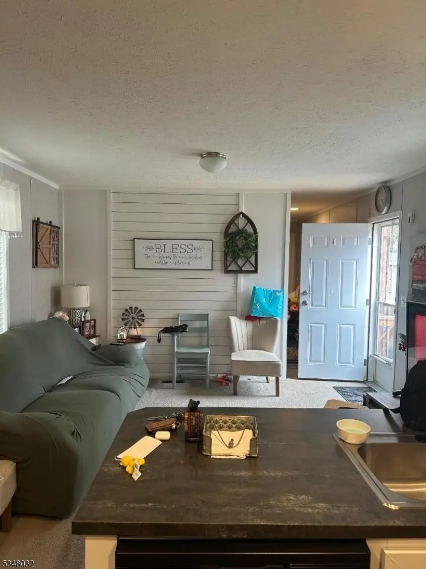 9 Hillside Vlg, Mansfield, NJ 07863 - #2