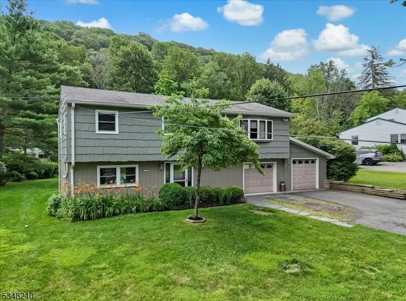 49 Edison Ave, Ogdensburg, NJ 07439 - Image #3