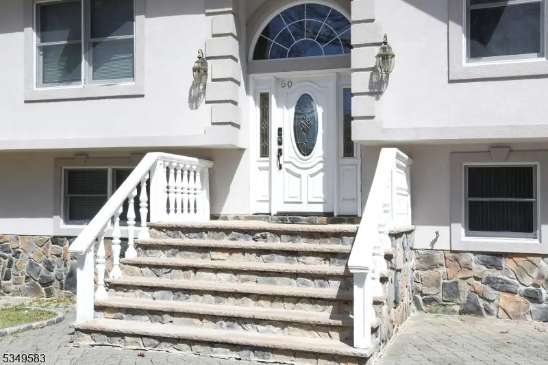 50 Roger Ct, Ringwood, NJ 07456 - Image #2