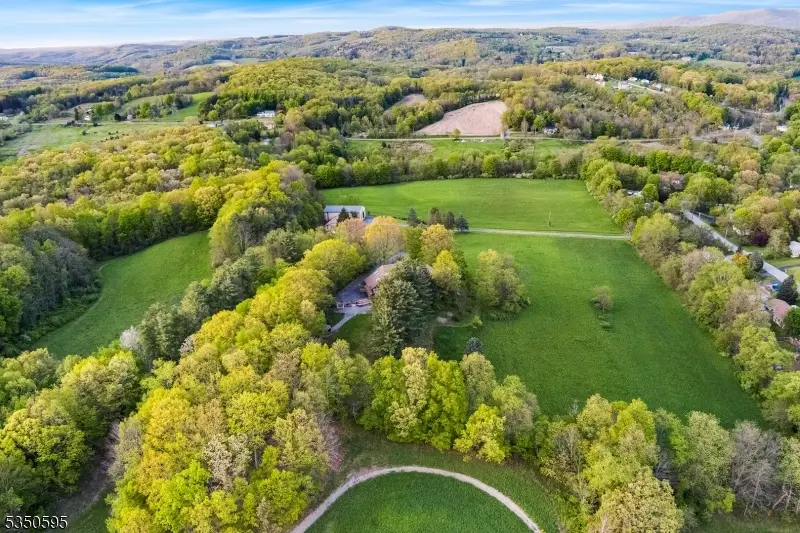 40 Fernwood Rd, Wantage, NJ 07461 - Image #1