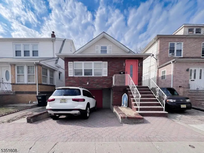 79 Shaler Ave, Fairview, NJ 07022 - Image #1