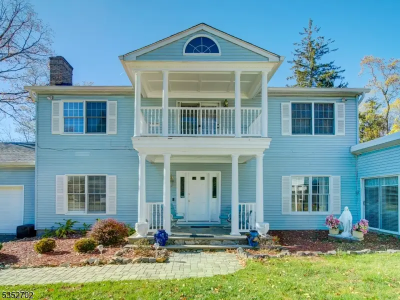 376 Stanhope Rd, Lake Mohawk, NJ 07871 - Image #2