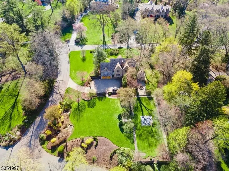 5 Beechtree Ln, Essex Fells, NJ 07021 - Image #2