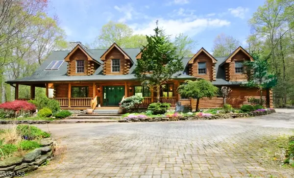 31 Kent Rd, Hampton Twp., NJ 07860