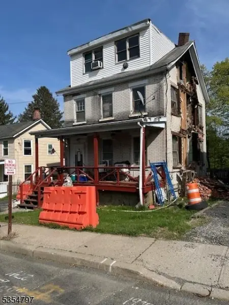 20 Union Pl, Newton Town, NJ 07860