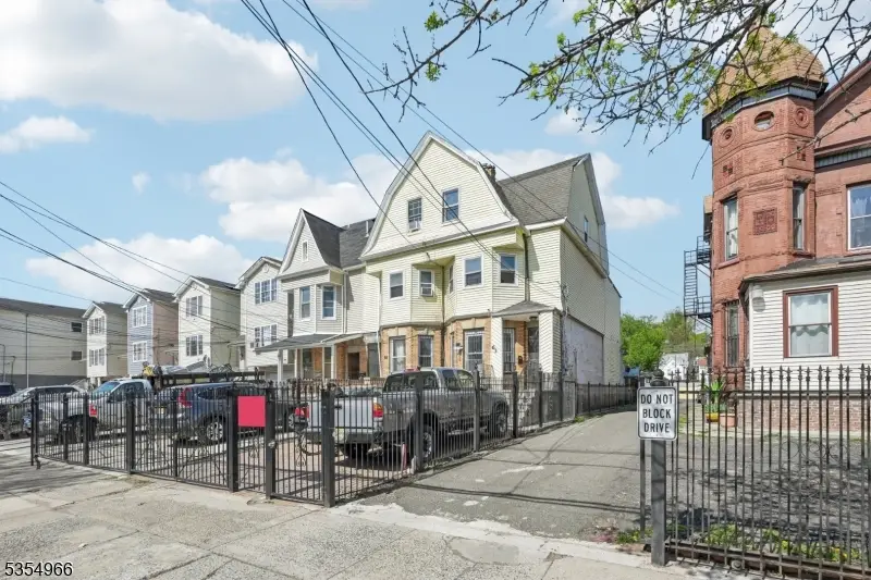 63 Lincoln Ave, Newark, NJ 07104 - Image #2