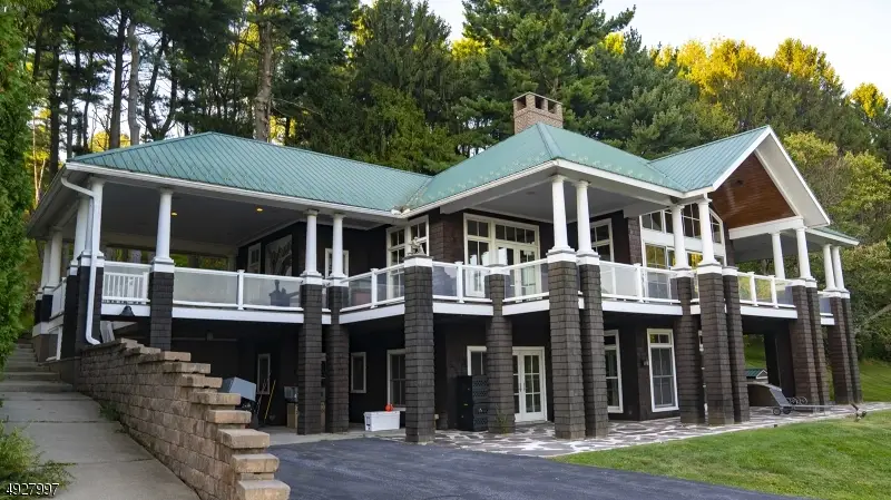 201 Lows Hollow Rd, Lopatcong, NJ 08886 - Image #2