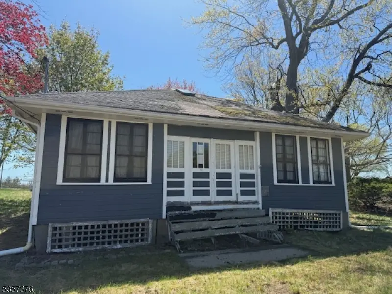 127 E Shore Culver Rd, Frankford, NJ 07826 - Image #2