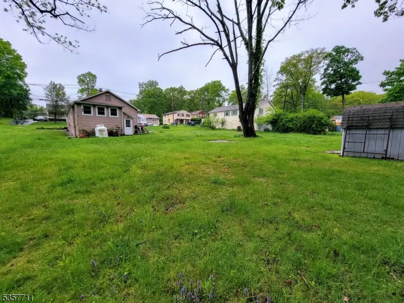 59 Hopatchung Rd, Hopatcong, NJ 07843 - Image #3