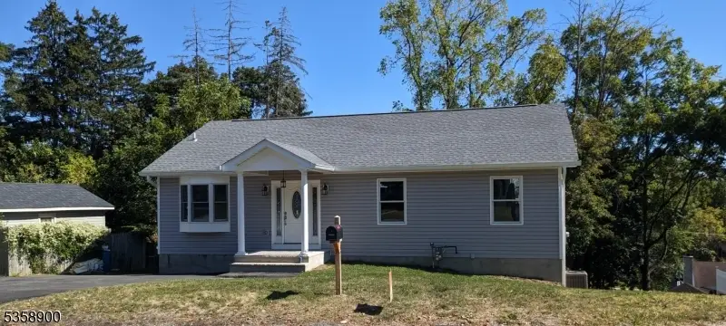 42 Harrison St, Sussex, NJ 07461 - Image #2