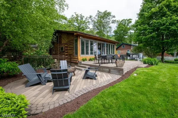 195 Bearfort Rd, West Milford Twp., NJ 07480