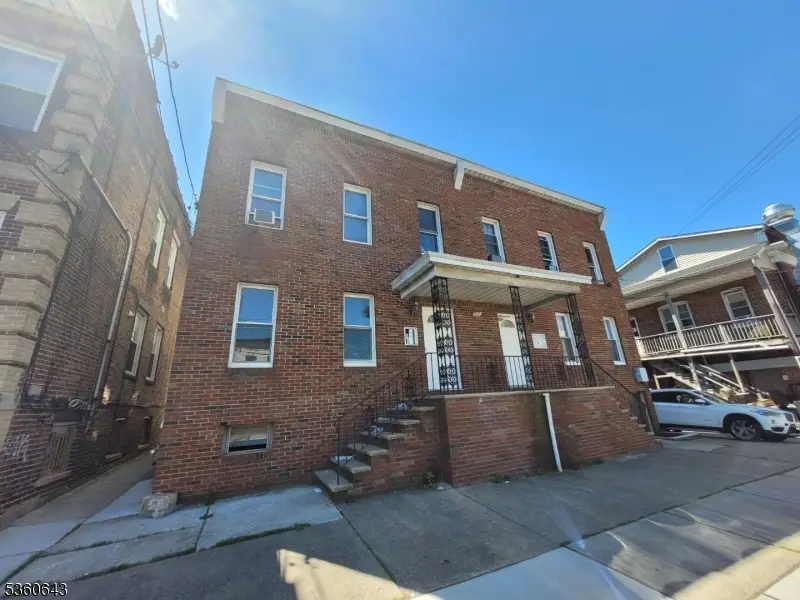 232 Niles St, Elizabeth, NJ 07202 - Image #1
