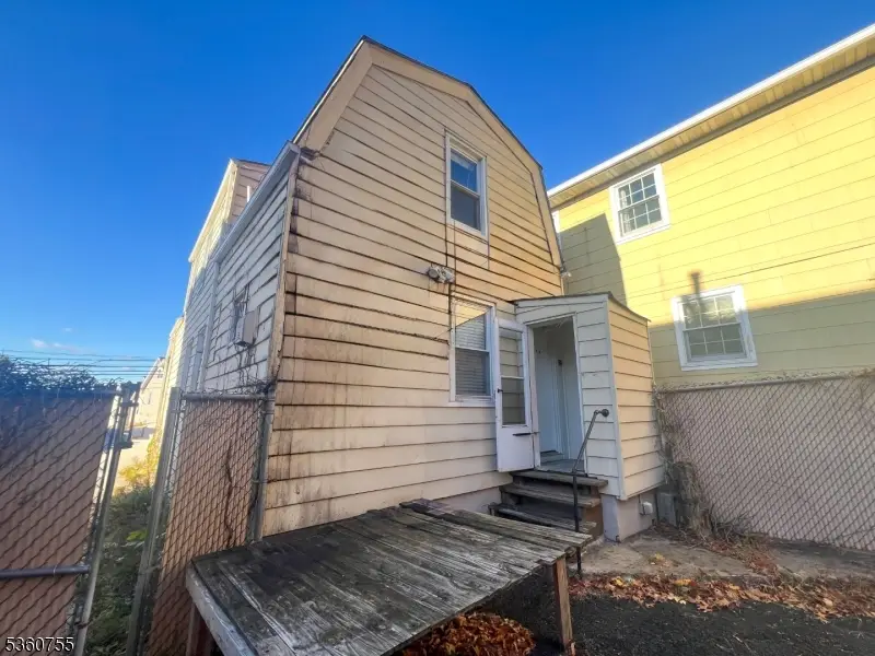 118 Maple St, Kearny, NJ 07032 - Image #3