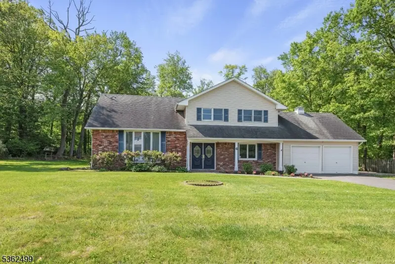 6 Glenn Dr, Roxbury Township, NJ 07836 - Image #1