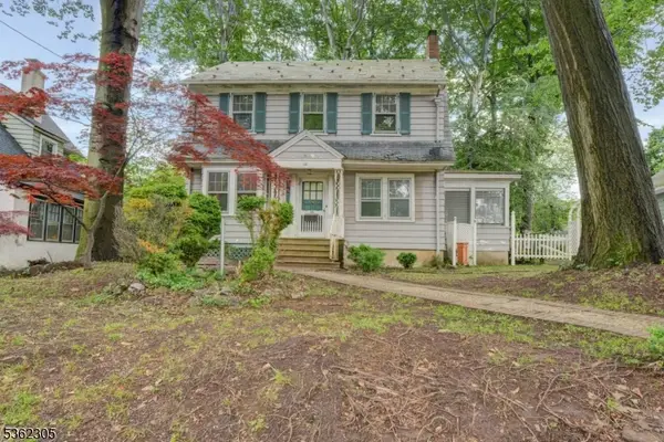 28 Forest Dr, Bloomfield Twp., NJ 07003