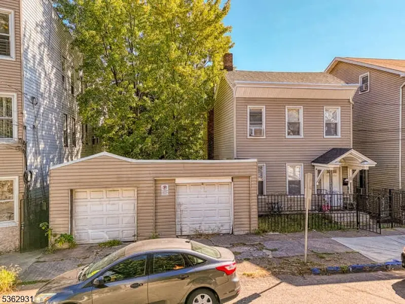 90 N 3rd St, Paterson, NJ 07522 - Image #3