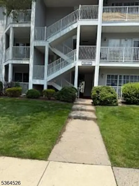 205 Rachel Ct, Franklin Twp., NJ 08823