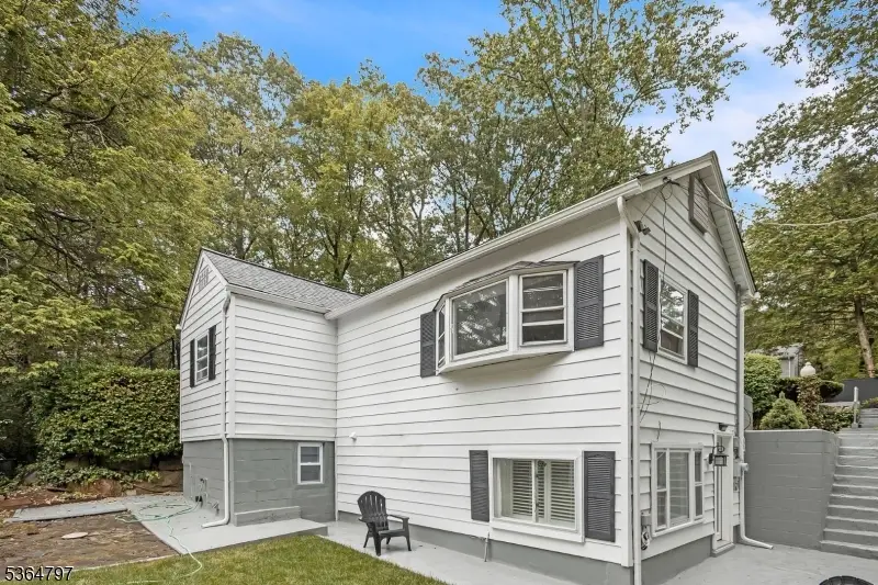 6 Redmans Dr, Jefferson, NJ 07438 - Image #3