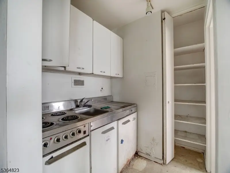 377 S Harrison St #18NN, East Orange, NJ 07018 - Image #2