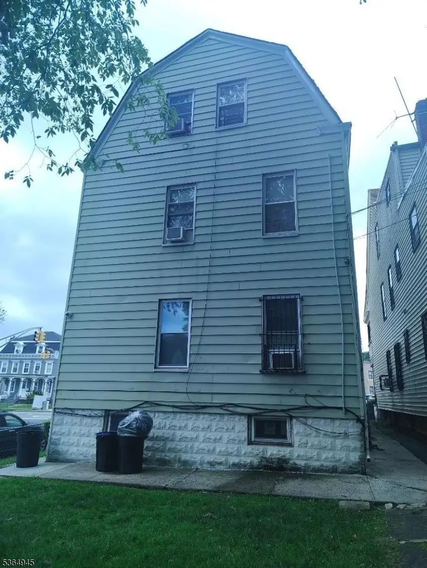 341 N Grove St, East Orange, NJ 07017 - Image #2