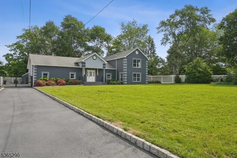 126 Cooney Ave, Hamilton Township, NJ 08619 - Image #2