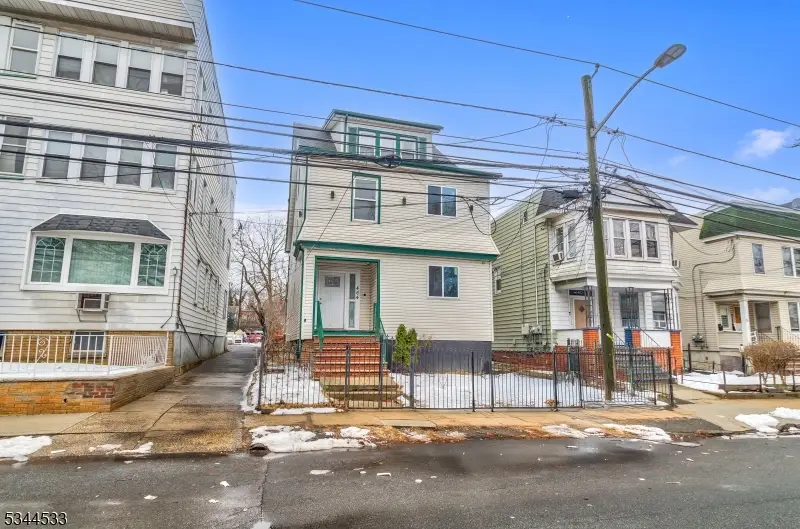 464 Myrtle Ave, Irvington, NJ 07111 - Image #2