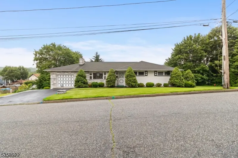 35 Hillside Ave, Netcong, NJ 07857 - Image #2