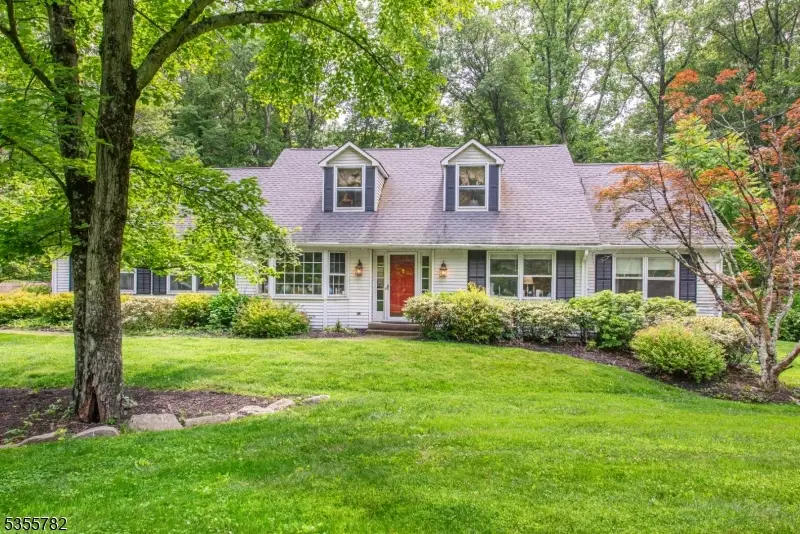 29 Coleman Rd, Long Valley, NJ 07853 - Image #1