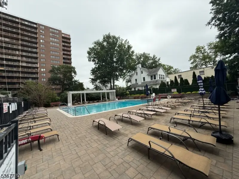 285 Aycrigg Ave #20C, Passaic, NJ 07055 - Image #2