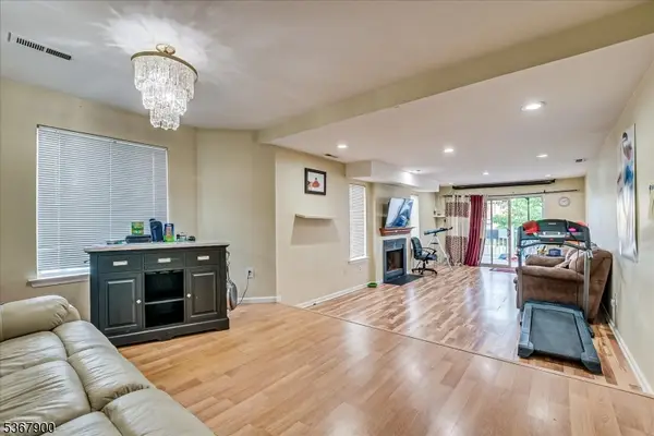 1702 Amanda Ct #1702, Piscataway Twp., NJ 08854