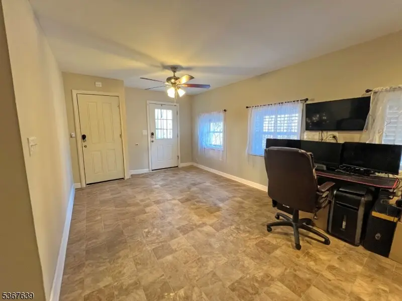 29 Billings Rd, Hopatcong, NJ 07843 - Image #3