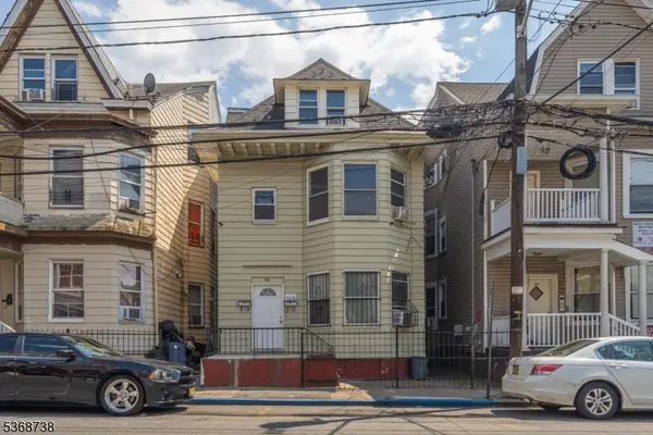 58 Park Ave, Paterson City, NJ 07501