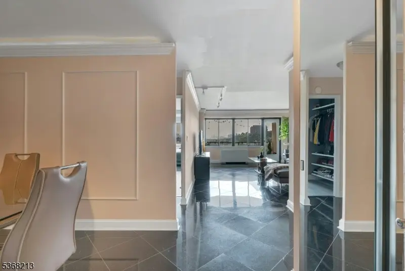 1203 River Rd 19k #19K, Edgewater, NJ 07020 - Image #2