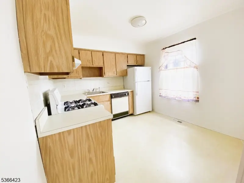 33B Foxhall, Middlesex, NJ 08846 - Image #3