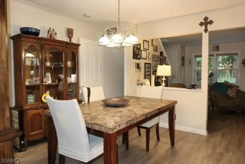 40 Carriage Ln, Newton, NJ 07860 - Image #2