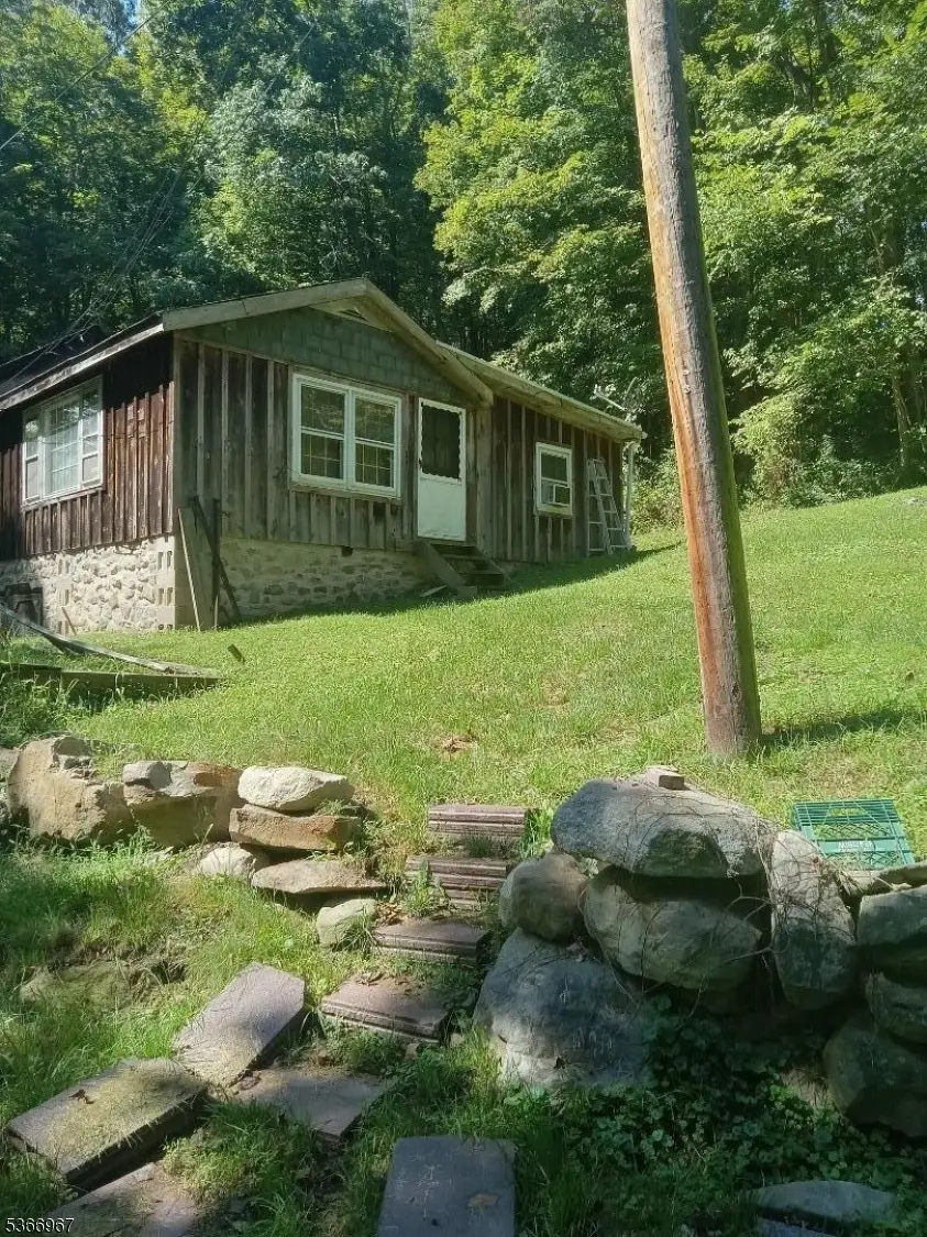 10 Lakewood Trl, Frankford, NJ 07826 - Image #2