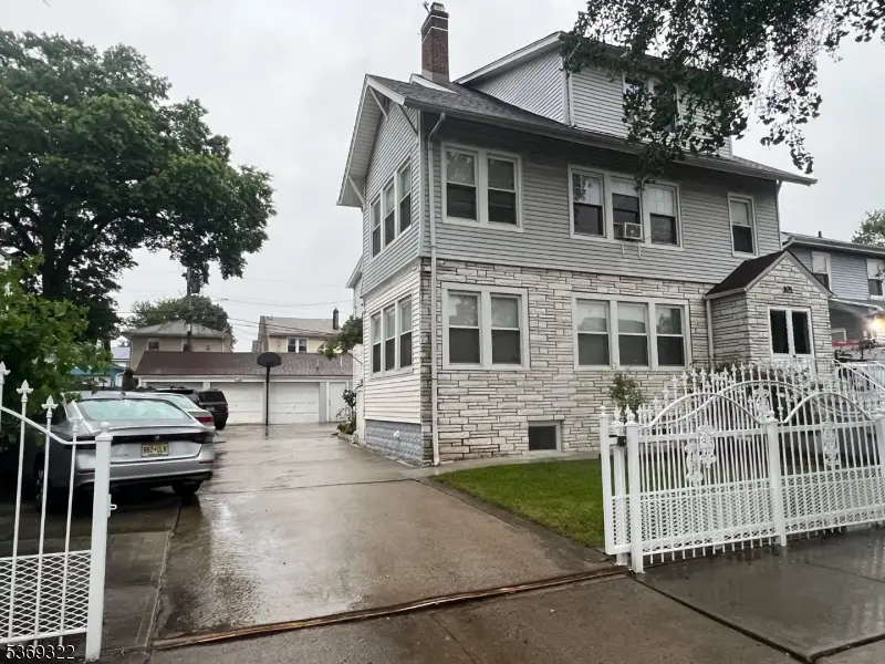 101 Ellington St, East Orange, NJ 07017 - Image #2