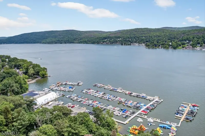 24 Gifford Rd, Hewitt, NJ 07421 - Image #1