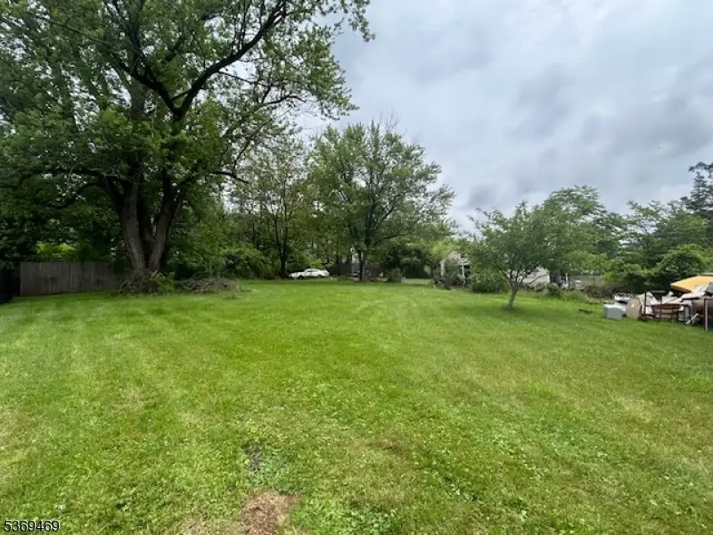 2044 Washington Valley Rd, Martinsville, NJ 08836 - Image #3